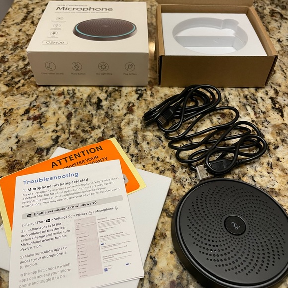 USB conference speaker and microphone - Picture 3 of 5